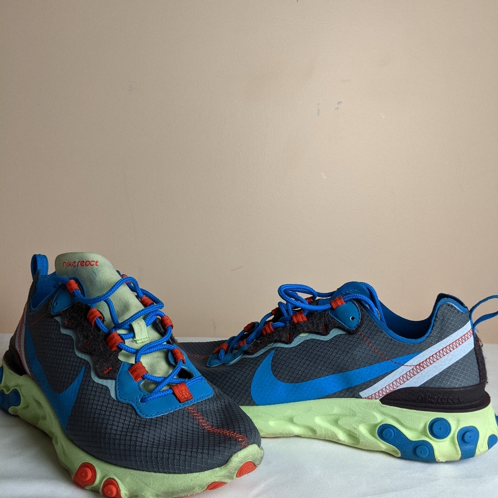 Nike Men's React Element CT1142 700 Sneakers Size 9